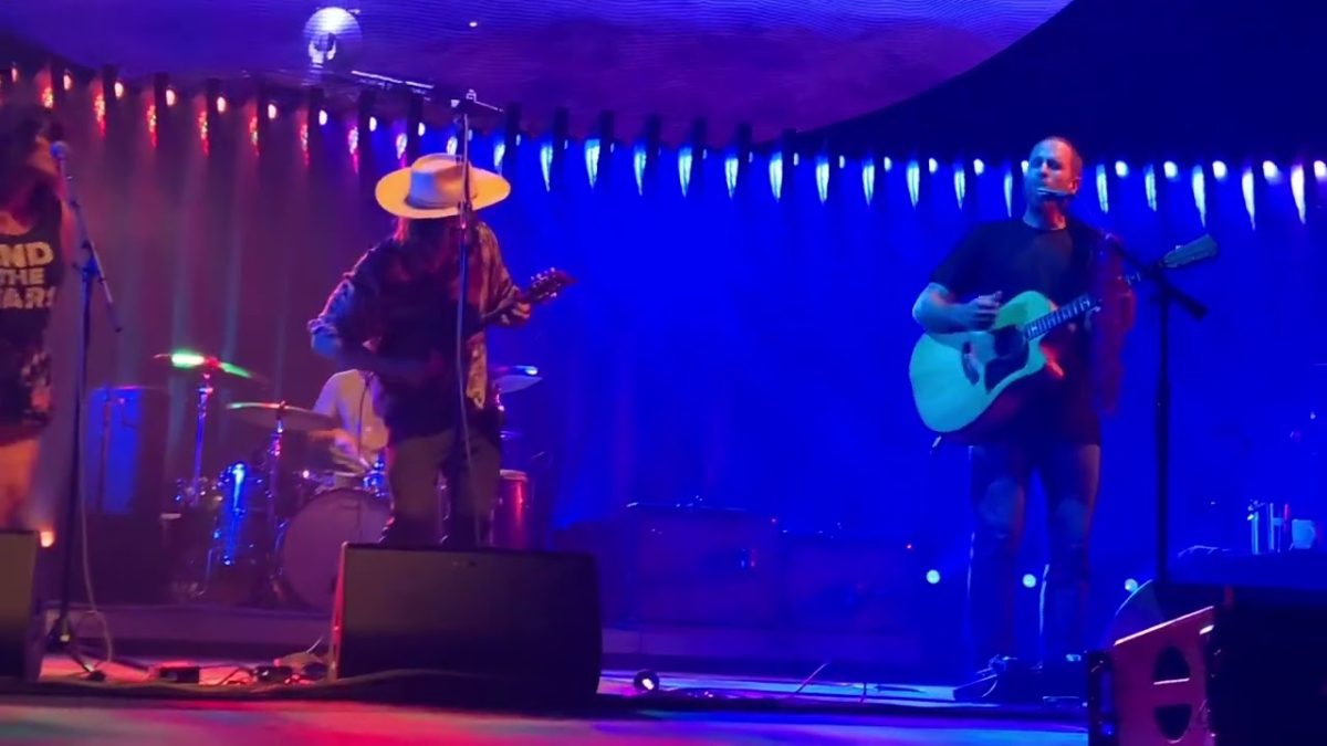 Jack Johnson w/ Handmade Moments  Live - Calm Down - Camden NJ - 7/12/22