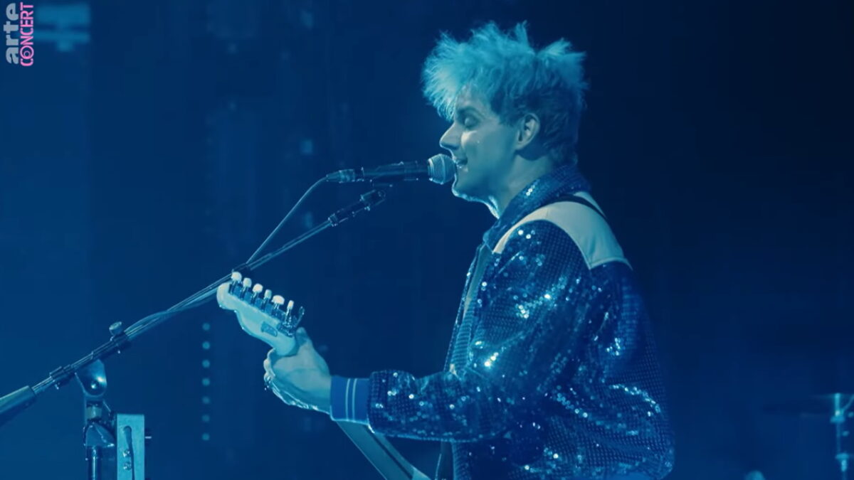 Watch Jack White Perform In Paris: Pro-Shot Full Show Video