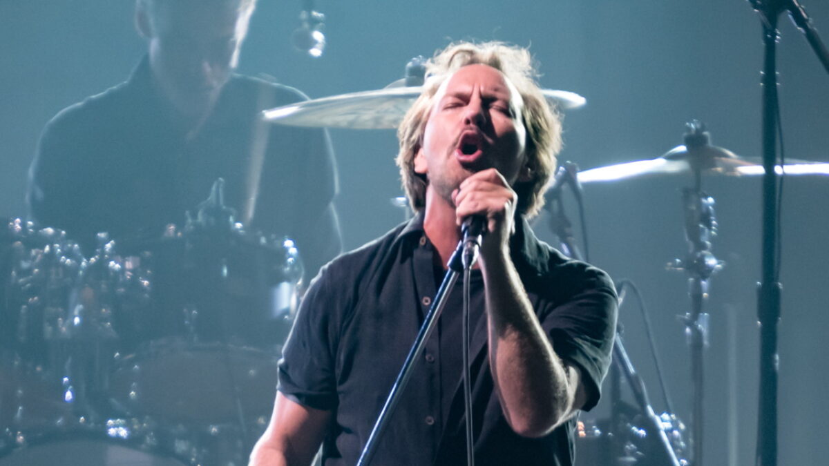Pearl Jam Plays Rarities & Honors Lost Friends At 2023 Tour Opener