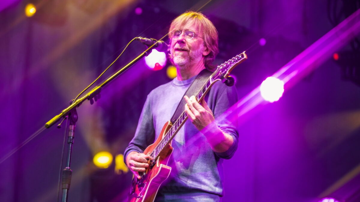 Watch Phish Perform 15-Minute ‘Kill Devil Falls’ At Pine Knob