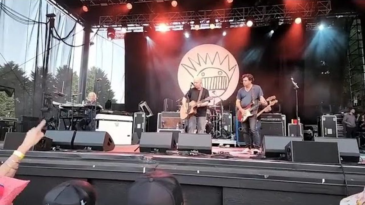 Ween Setlist New York, NY Oct 31, 2022 Beacon Theatre