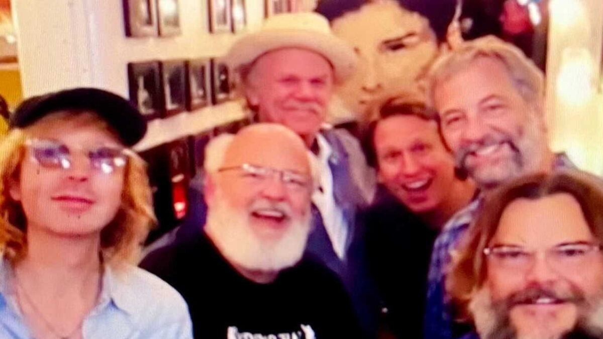 Dave Grohl Joins Beck & Tenacious D On ‘Summer Breeze’ Cover At Largo