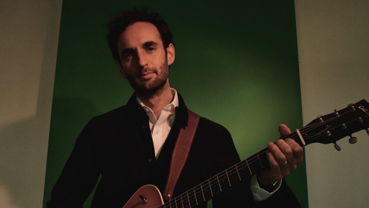 Julian Lage Shares ‘Chavez’ Single
