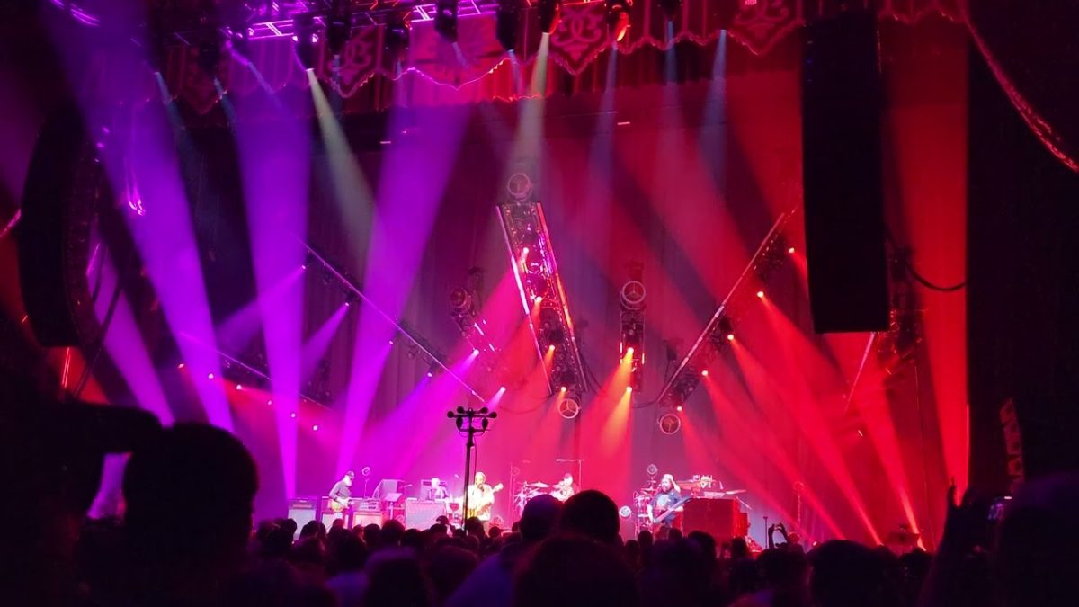 Widespread Panic - Bowlegged Woman~Smokestack Lightning - Fox Theatre - Atlanta, GA 8-12-22