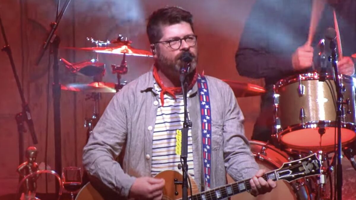 The Decemberists Debut New Song ‘Burial Ground’ In California