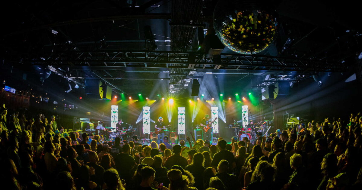 Twiddle Live April 2022 DeCrescente