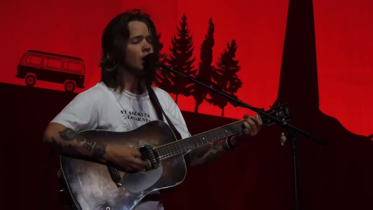 Billy Strings - With A Vamp in the Middle (John Hartford) › Wargasm 9/13/2022 Outlaw Bridgeport, CT