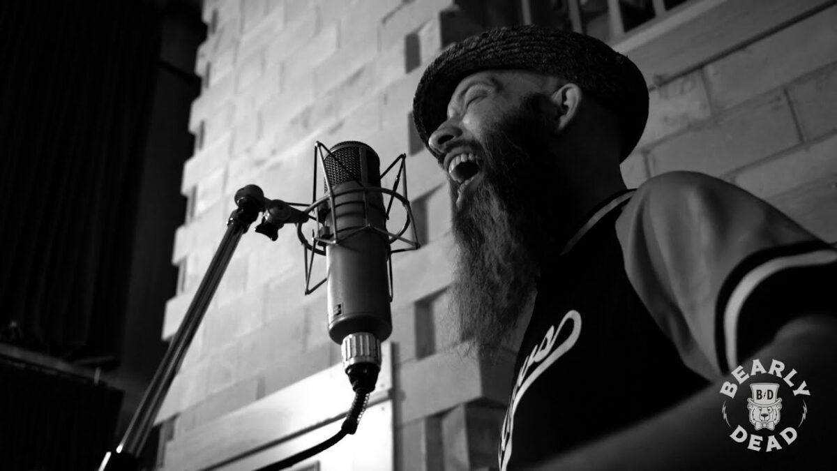 Bearly Dead - Mississippi Half-Step Uptown Toodeloo