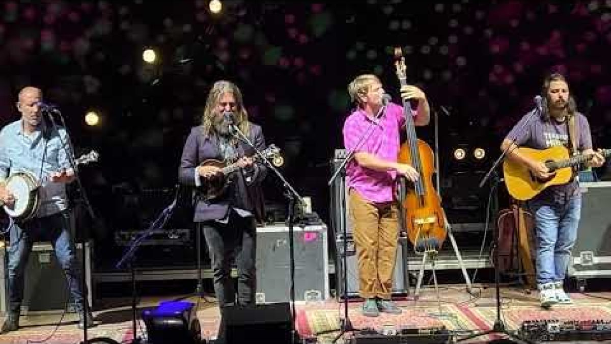“Late In The Evening” - Greensky Bluegrass with Jenn Hartswick & Natalie Cressman 9/16/22 Red Rocks