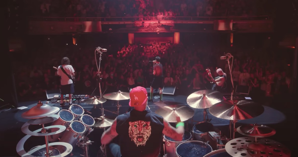 Watch Red Hot Chili Peppers Perform At Apollo Theater ProShot Videos