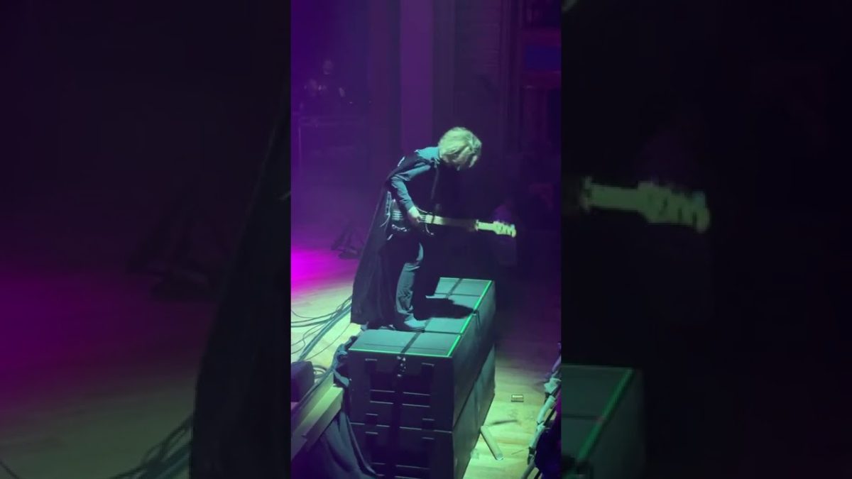 Jorgen Bass Interlude (with blood) - Gov't Mule - Mule-O-Ween -10/29/22 Orpheum Theatre, New Orleans