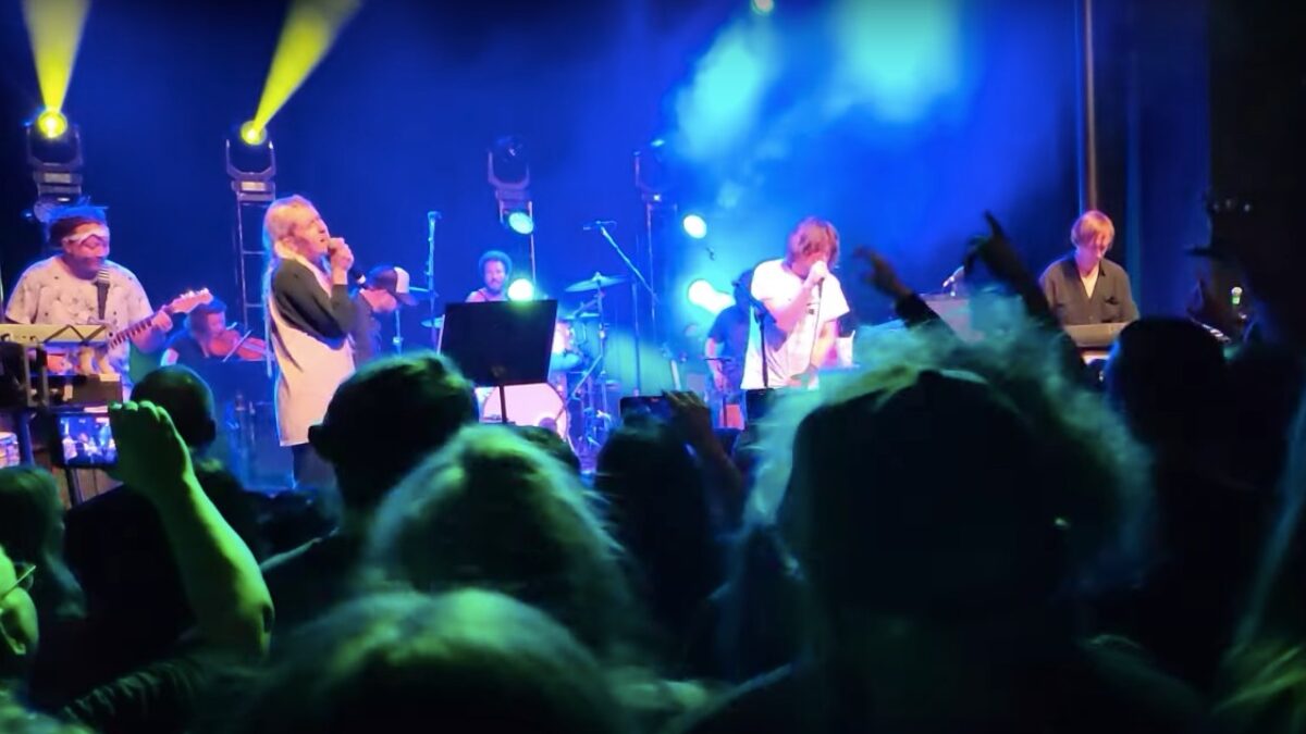 Bright Eyes & Lala Lala Debut Loose ‘Boys Don’t Cry’ Cover In Santa Ana