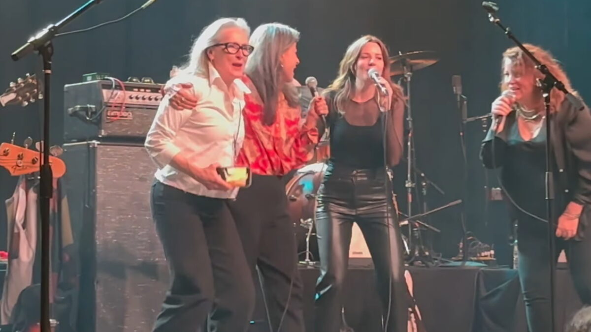 Meryl Streep Makes Surprise Appearance With Broken Social Scene In New York