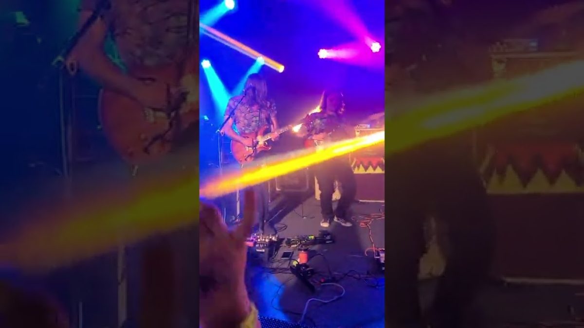 Billy Strings sits in with Dopapod for "8 Years Ended" encore on 11/19/22 @ Union Stage in DC