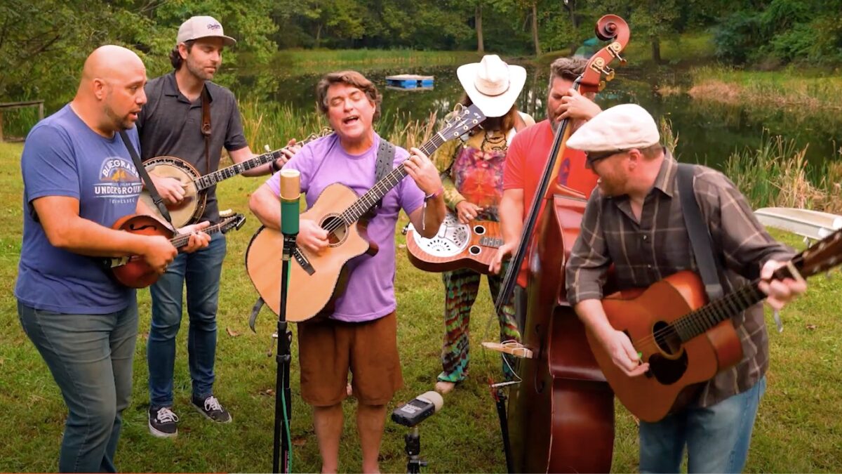 Watch: Keller Williams & The Hillbenders Launch KellerGrass Project