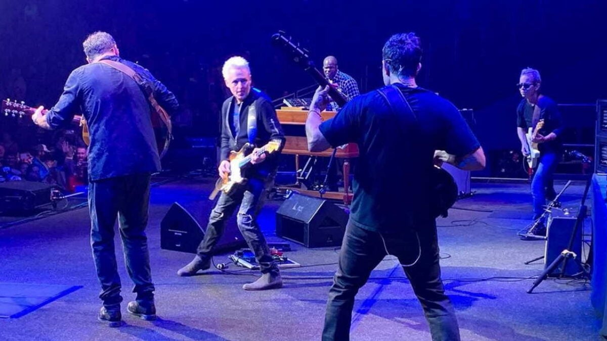 Mike McCready & Skerik Help Welcome Dave Matthews Band Back To Seattle
