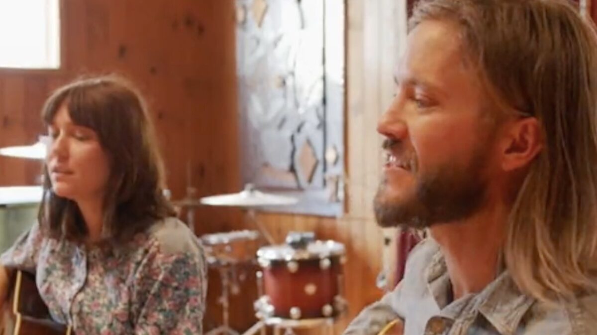 Moon Taxi Taps Molly Tuttle On New Single Honoring Bowling Green, Kentucky