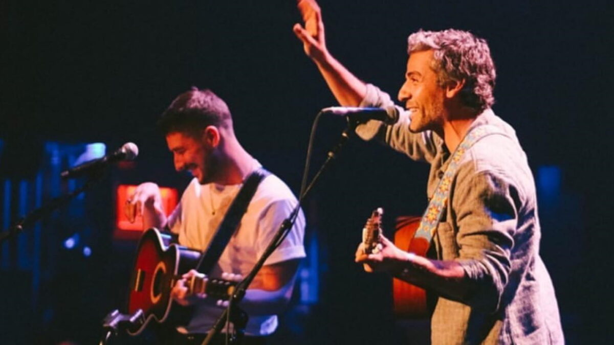 Actor Oscar Isaac & Dawes' Taylor Goldsmith Among Marcus Mumford’s Many Guests At Beacon Theatre