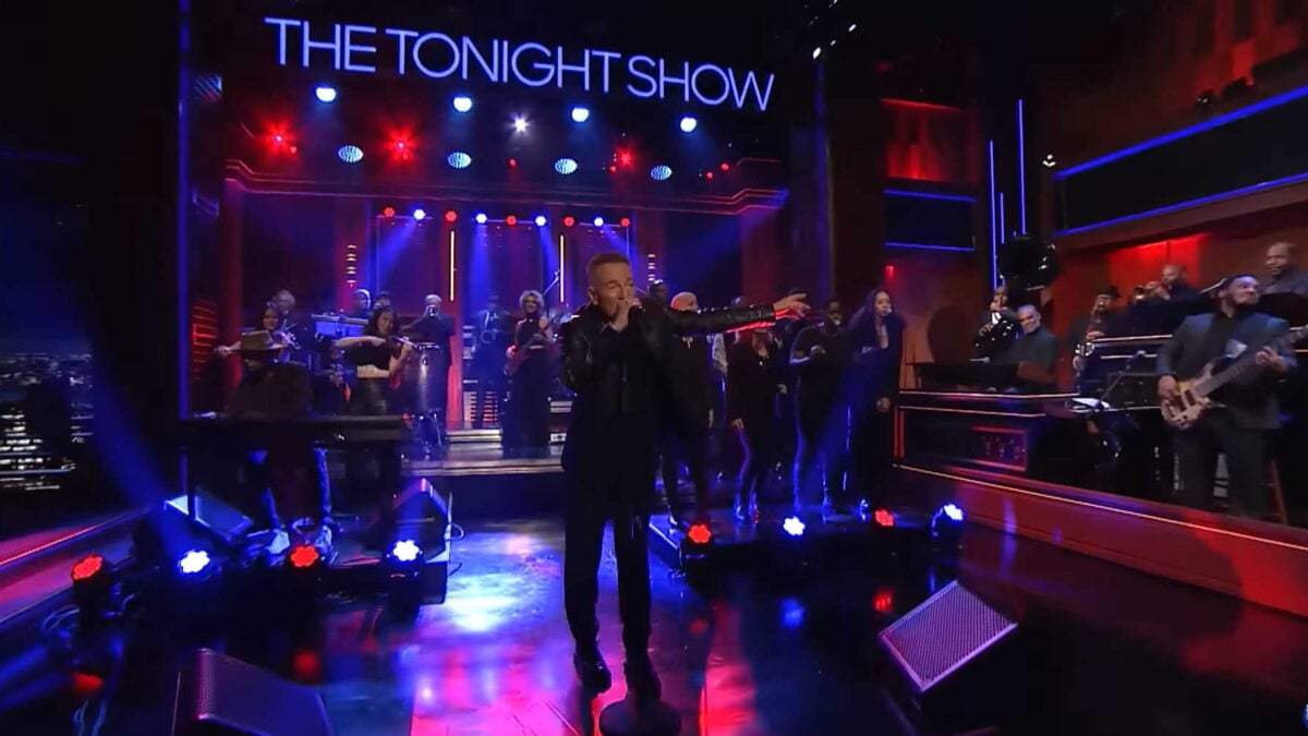 Bruce Springsteen Enlists The Roots & The Nightshift For Authoritative 'Don't Play That Song' On 'Fallon'