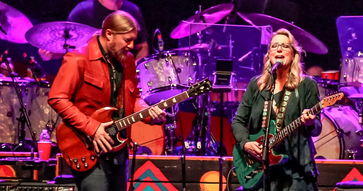 Tedeschi Trucks Band Greek 2022 Weiand 003