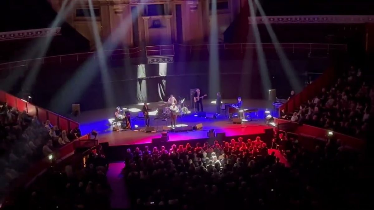 Like a Rolling Stone performed by Cat Power at 'Cat Power Sings Dylan' (Royal Albert Hall).