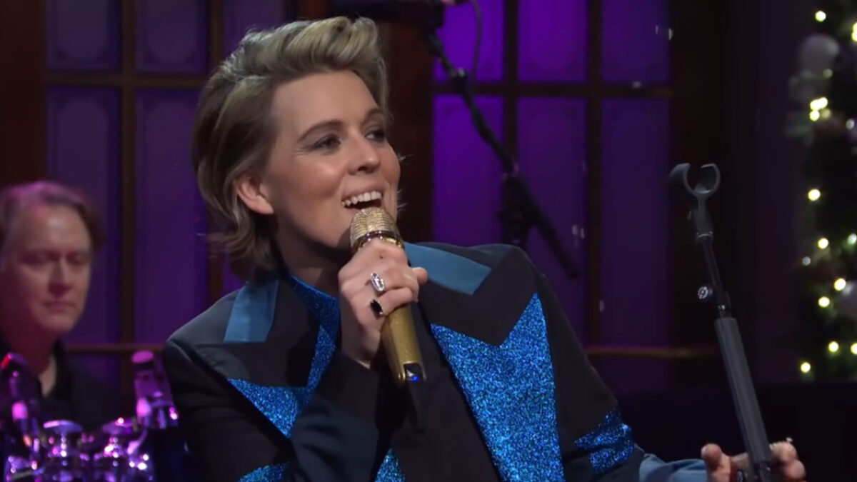 Watch Brandi Carlile's Charming Performance On ‘Saturday Night Live’