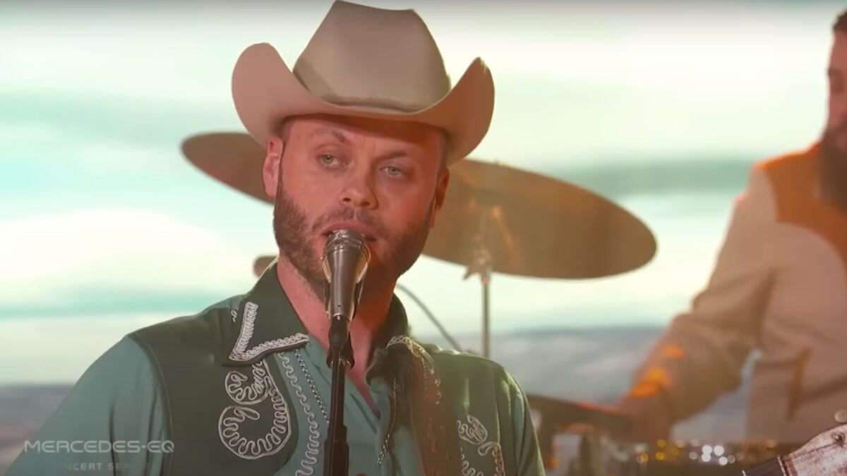 Charley Crockett Plays Soulful ‘I’m Just A Clown’ For Late Night TV Debut On ‘Kimmel’