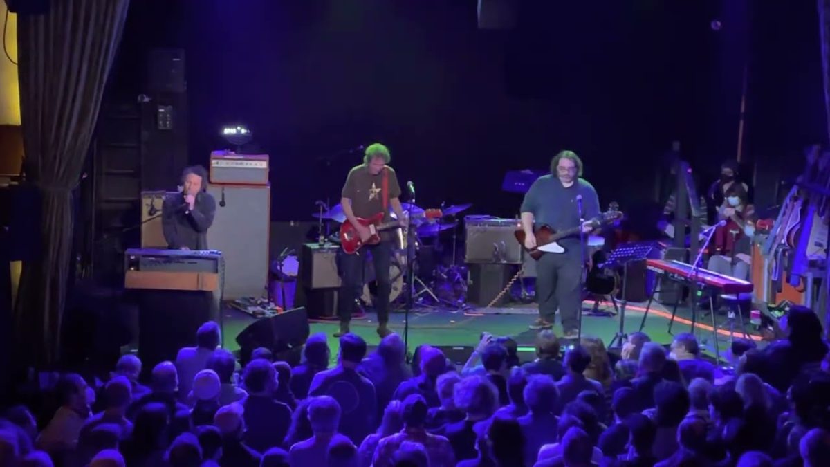 She Cracked (Jonathan Richman cover) - Yo La Tengo - Bowery Ballroom- December 22, 2022