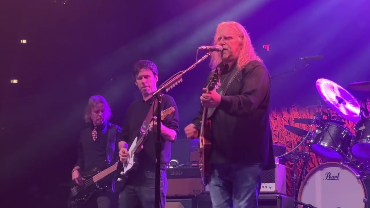 Gov't Mule ft. Scott Metzger, Katy Jacoby & Robert Kearns - Almost Cut My Hair 12-10-22 Asheville