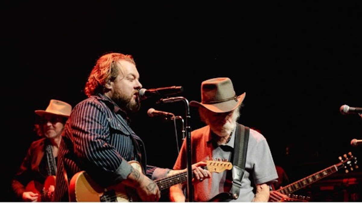 Watch Bob Weir Join Nathaniel Ratelifff & The Nightsweats For 4-Song Encore In Menlo Park