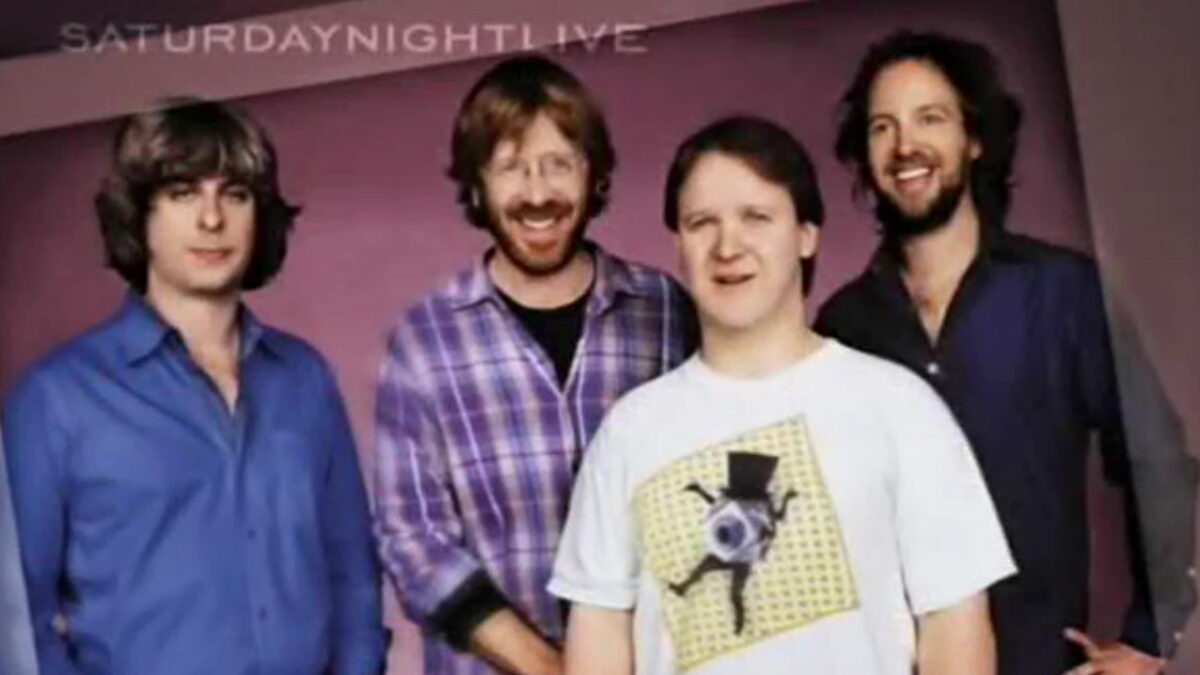 20 Years Later: Watch Phish Make ‘Saturday Night Live’ Debut & Appear In Sketch With Al Gore In 2002