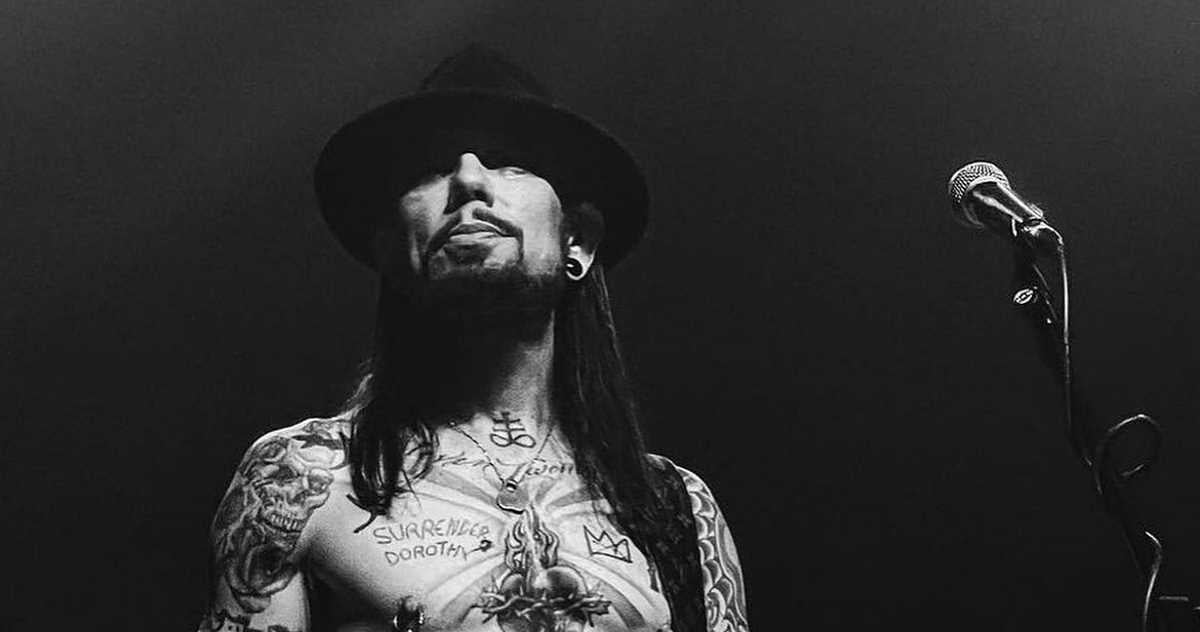 Dave Navarro Live Janes Addiction