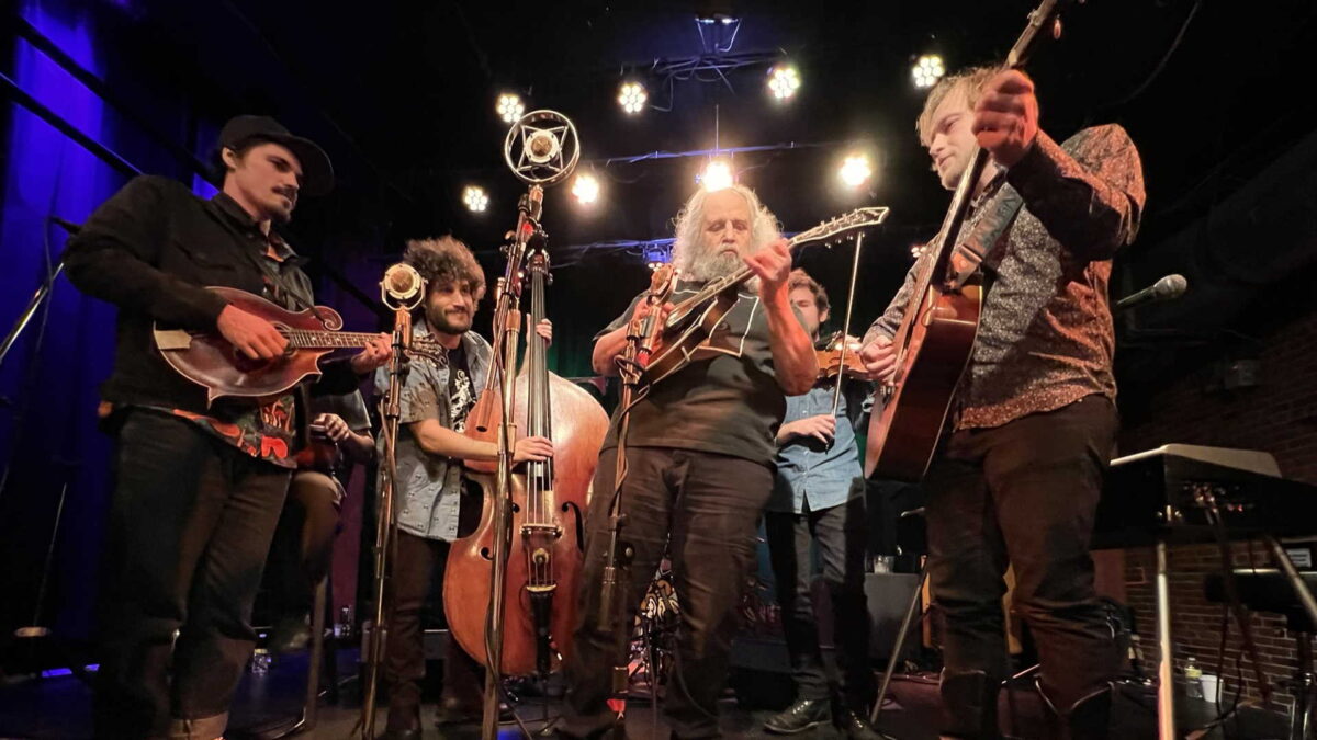 Dawg & Son: Watch David Grisman Join Sam Grisman Project In Seattle