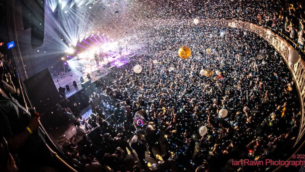 Greensky Bluegrass Debuts Covers & Welcomes Guests On New Year's Eve In Atlanta