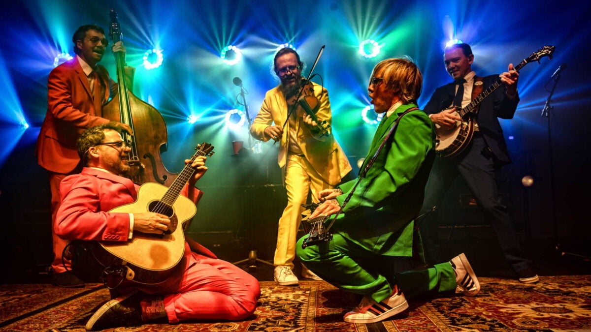 The Infamous Stringdusters Get Colorful At New Year’s Eve Concert In Richmond