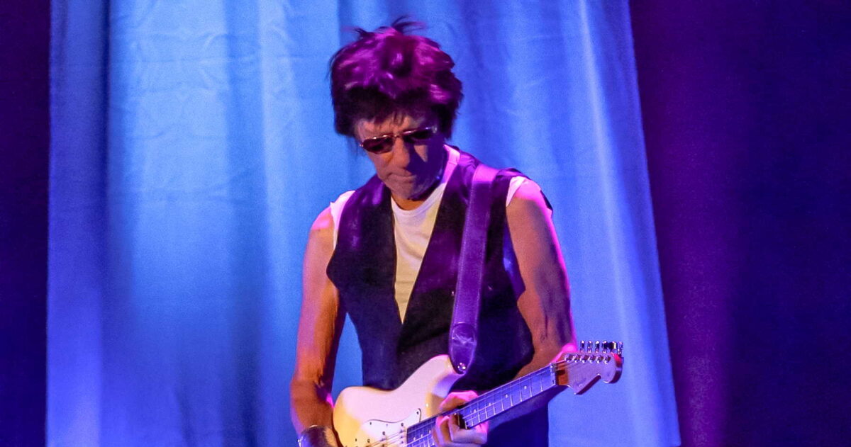 Jeff Beck Live November 2022 Weiand