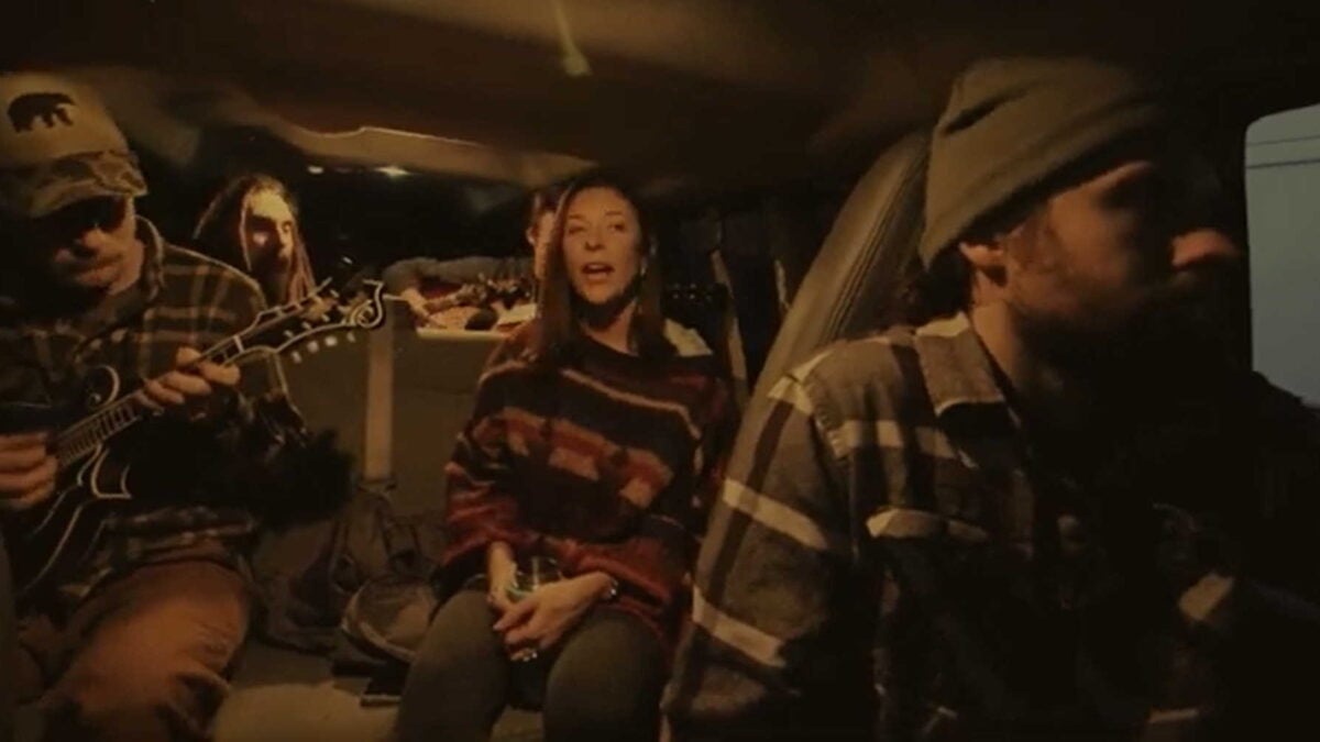 Come Dwell In My Van: Watch Lindsay Lou & Kitchen Dwellers’ Cozy Robert Johnson Cover