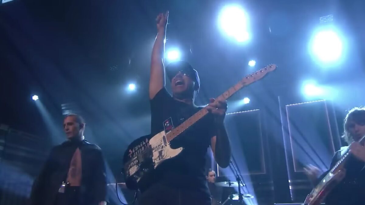 See Måneskin ‘Gossip’ With Tom Morello On ‘Fallon’