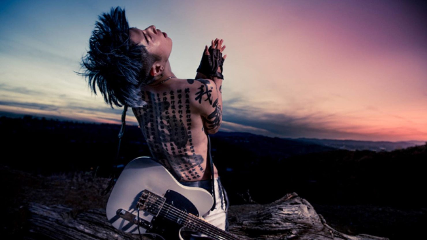 雅-miyavi- / VICTORY ROAD TO THE KING 41LcU2DbvbL._SY200_QL15_.jpg