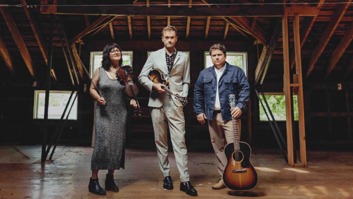 Sara Watkins Commands Nickel Creek’s Feisty New Single ‘Where The Long Line Leads’