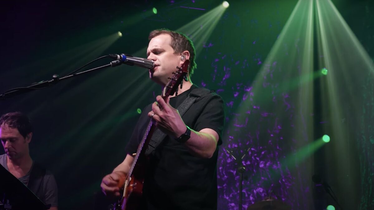 Watch Umphrey’s McGee Take ‘Fenced In’ Out With Horns On New Year’s Eve In Atlanta