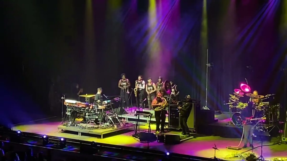 Disco Biscuits with Snacktime “Get Down on It”