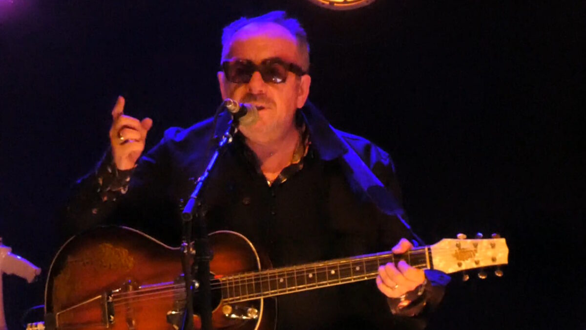 Watch Elvis Costello Honor Friend & Collaborator Burt Bacharach In New York City