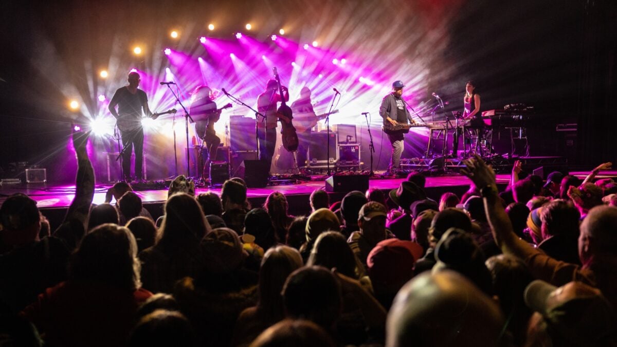Watch Greensky Bluegrass & Holly Bowling Spot Rare ‘Groundhog’ In St. Louis