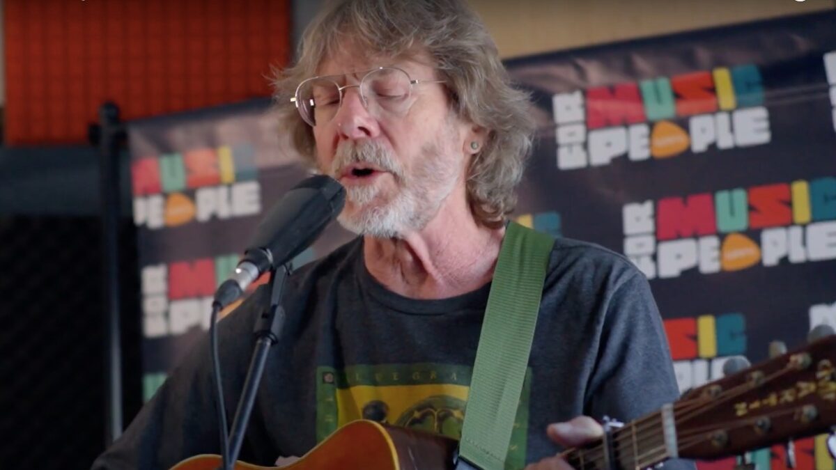 See Sam Bush Perform John Hartford Gems For WNRN