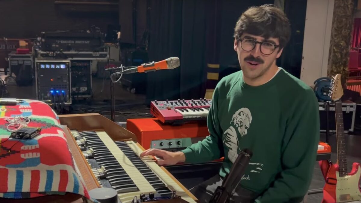 Watch Goose’s Peter Anspach Give A Full Tour Of His Keyboard Rig