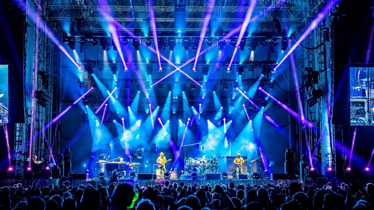 See Phish ‘Light’ Up ‘Piper’ & Surf ‘Ruby Waves’ In Mexico