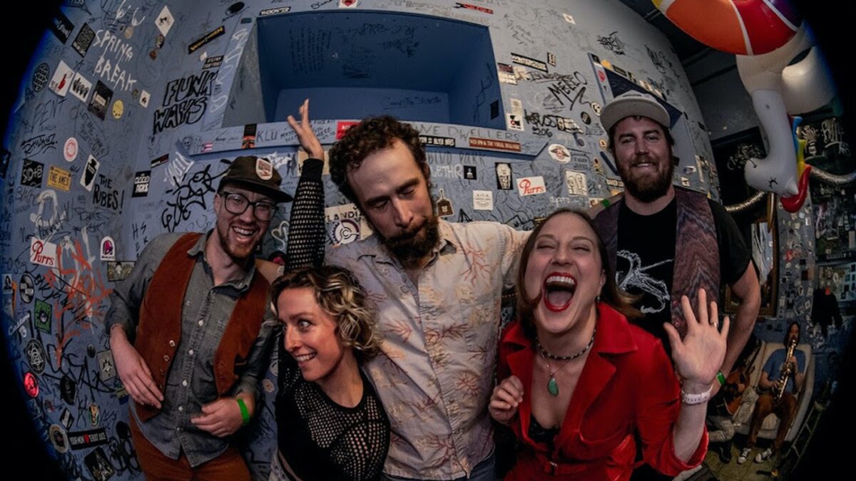 Pixie & The Partygrass Boys Prep Covers Album ‘The Chicken Coop, Vol. 1’ & Share Single