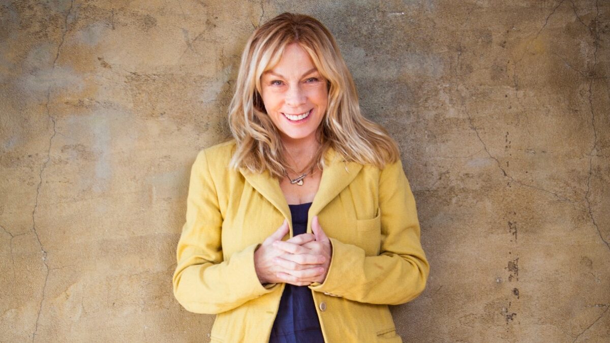 Hear Rickie Lee Jones’ Enchanting ‘Nature Boy’ Cover