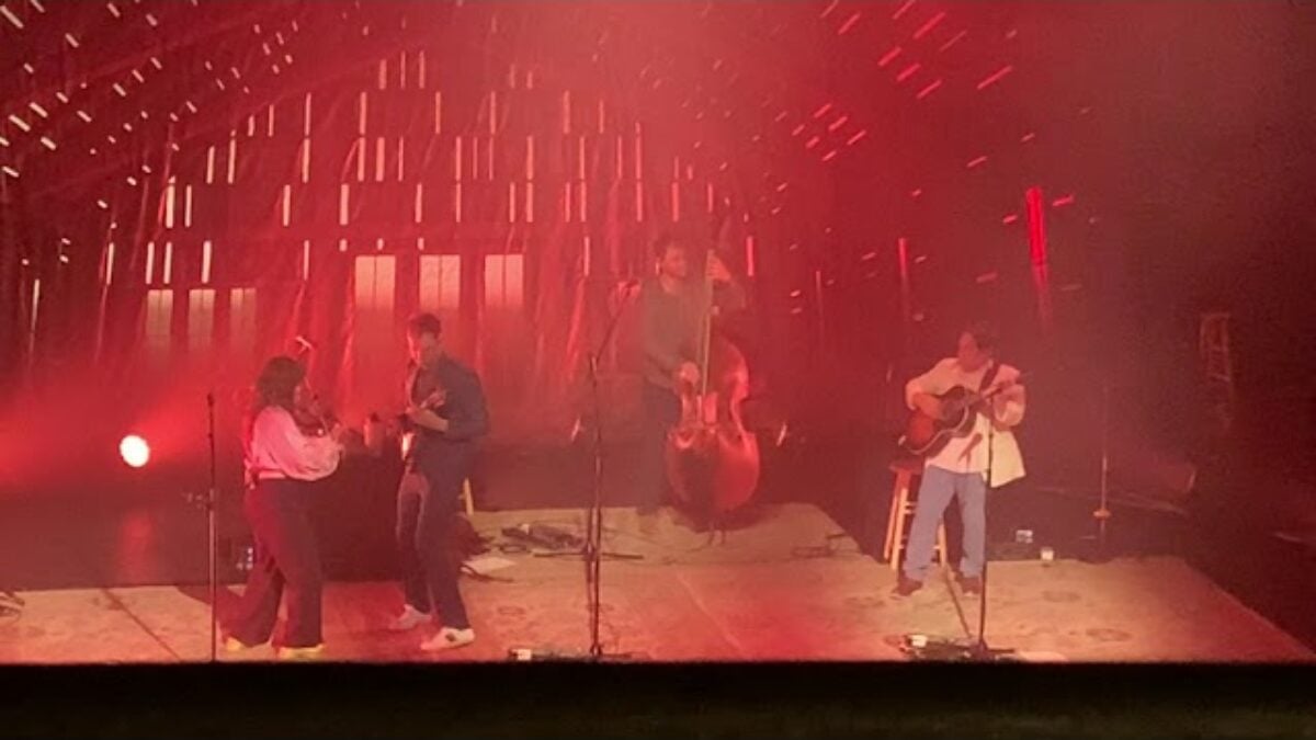 Nickel Creek - 2023-04-18 - College Street Music Hall, New Haven, CT (full show)